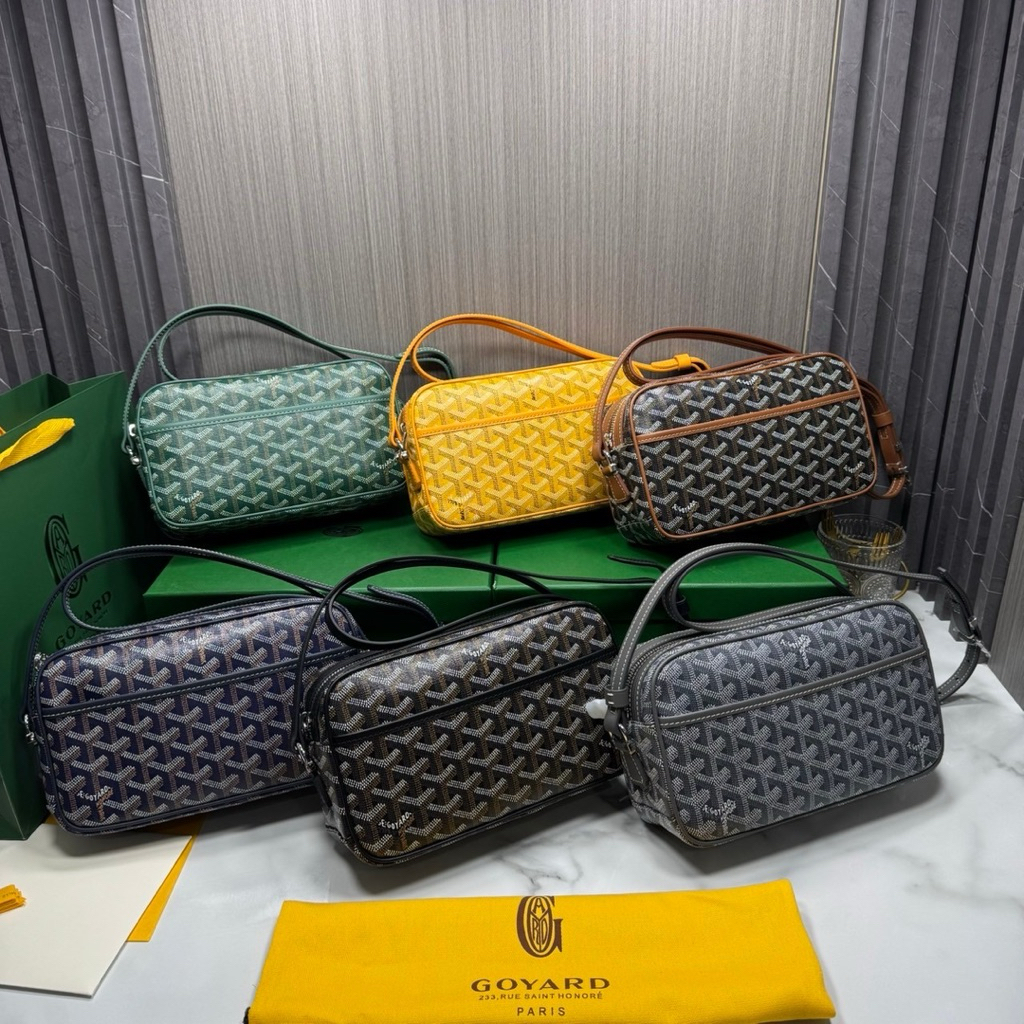 กระเป๋าสะพายผู้ชาย&ผู้หญิง ตรงปก ตามรูปที่ลงไว้เลย งานเกรด : VIP  Size  23 cm งานดีสุดเหมือนสุดสวยใช้งานสะดวก
