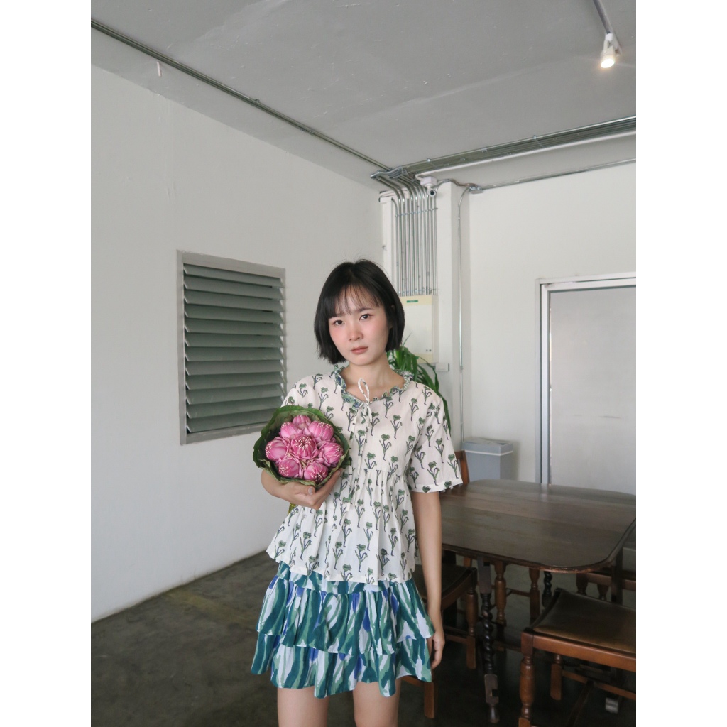 เสื้อแขนสั้นน่ารัก ดีเทลคอระบาย ผ้าอินเดีย ใส่สบายๆ