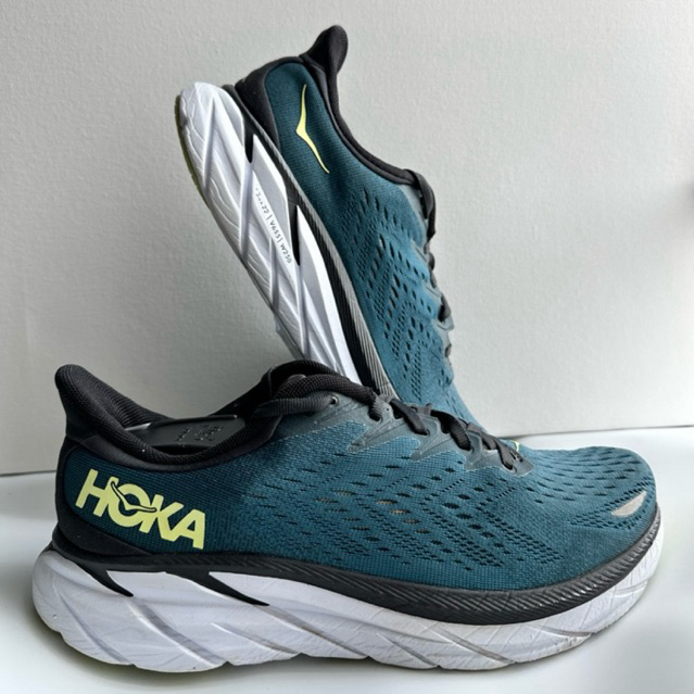 รองเท้ามือสอง  Hoka รุ่น Clifton 8