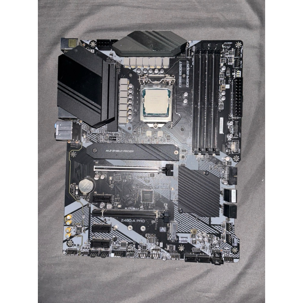 I7-10700KF + MSI Z490 a pro มือสอง