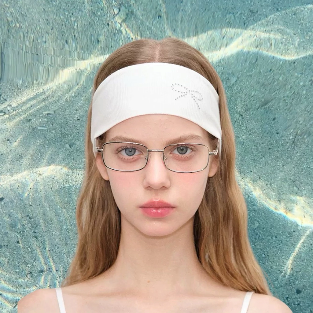 [พร้อมส่ง] Headbrand รุ่น Blinky Bow ผ้าคาดผม ดีเทลรูปโบว์เพรช