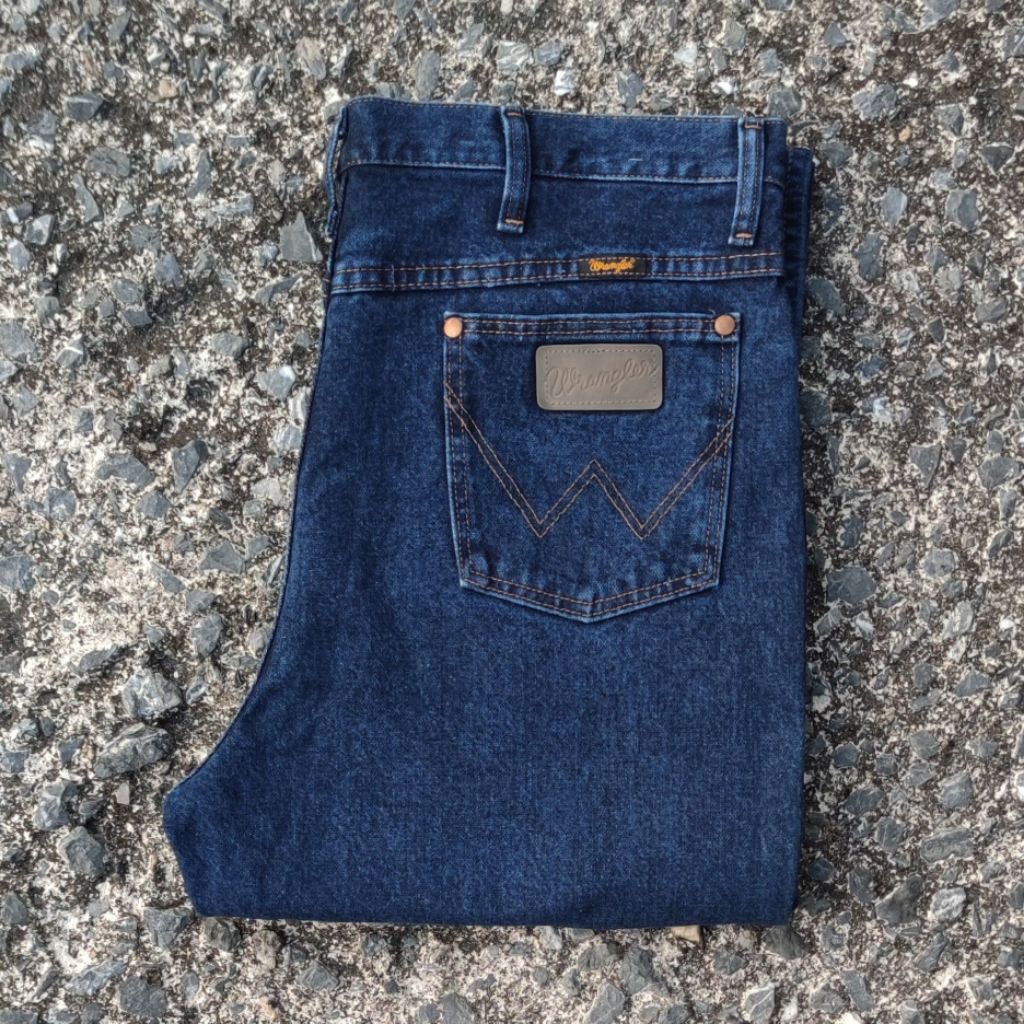 W27/37 กางเกงยีนส์มือสอง Wrangler รุ่น 936DSD เอววัดจริง 37" ยาวทั้งตัว 47" ปลายขา 8.6" ผลิต Mexico 