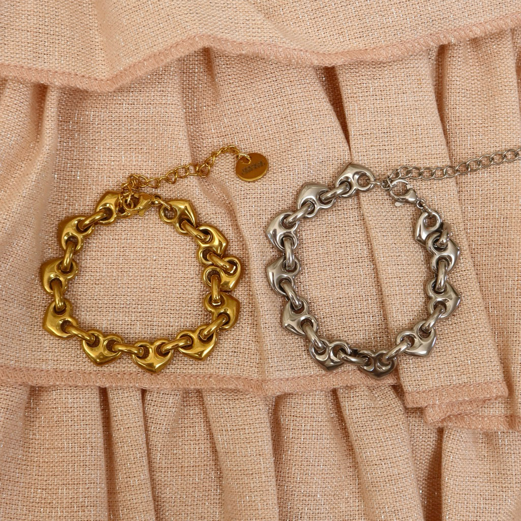House of Cirround - สร้อยข้อมือ Heart Loop Bracelet 🩶✨