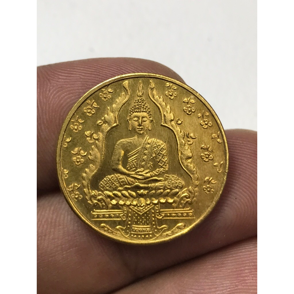 พระแก้วมรกตเหรียญรุ่นแรกปี2475