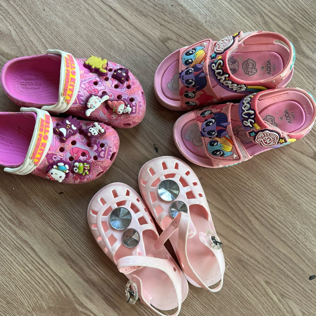 Used : รองเท้าแตะ Crocs C9 / Adda / holster หลายแบบ