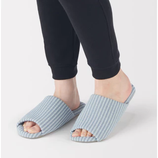 MUJI มูจิ สลิปเปอร์ รองเท้าเดินในบ้าน ผ้าริ้ว ออกแบบมาให้พอดีเท้าใส่สบาย