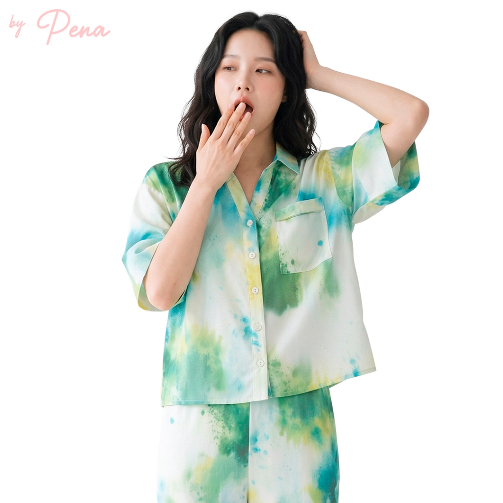 By Pena เสื้อเชิ้ตแขนสามส่วน ลายมัดย้อม (Tie-Dye Art) สีเขียว-ฟ้า BPSL032603