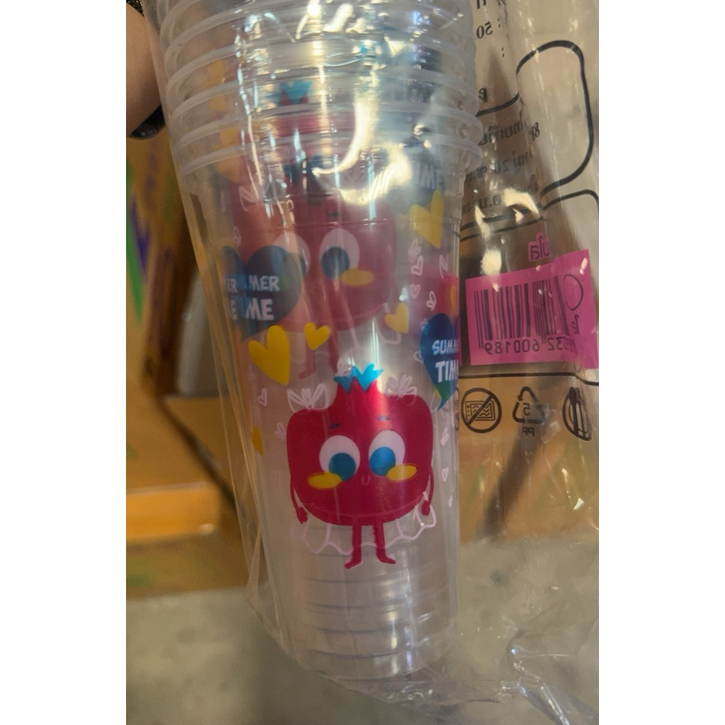 แก้ว 20 ออนซ์ เรียบลายกาแฟและสีสัน (สุ่มลาย) เนื้อPP ปาก 90 mm.  ราคาพิเศษ