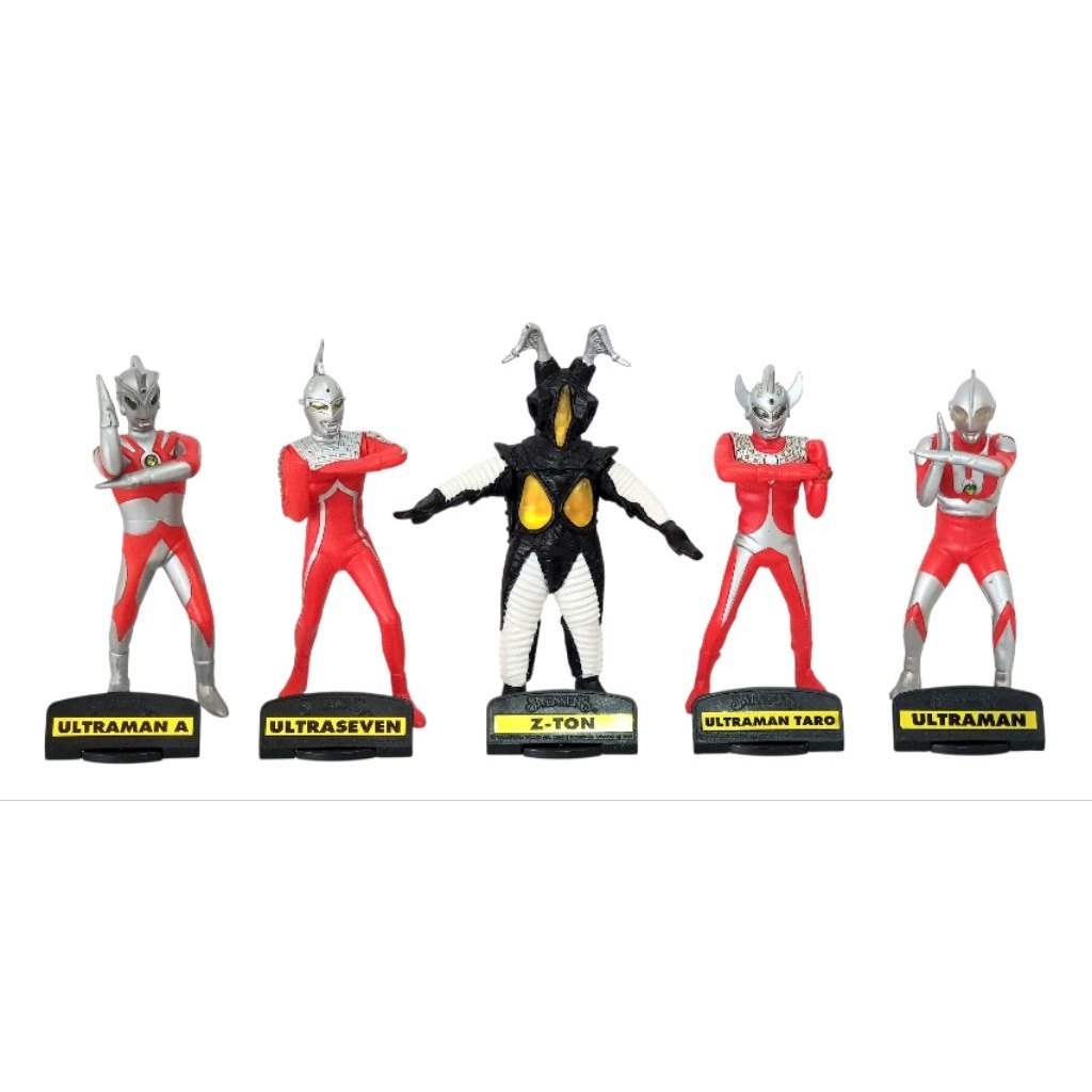 Ultraman Seven -Eleven ราคา 750 บาท