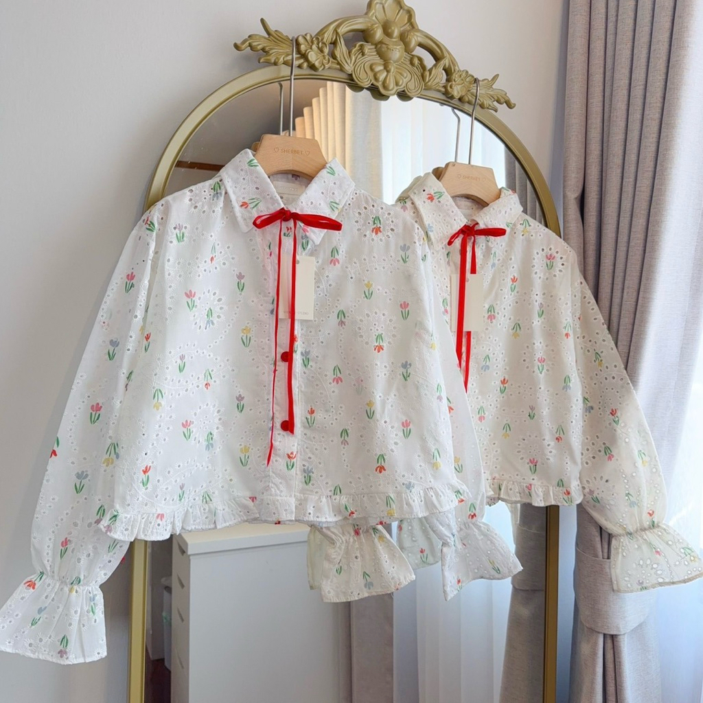 เสื้อเชิ้ตแขนยาว ผ้าลูกไม้ปักฉลุ  ระบายชายแถมริบบิ้นชมพูกำมะยี่