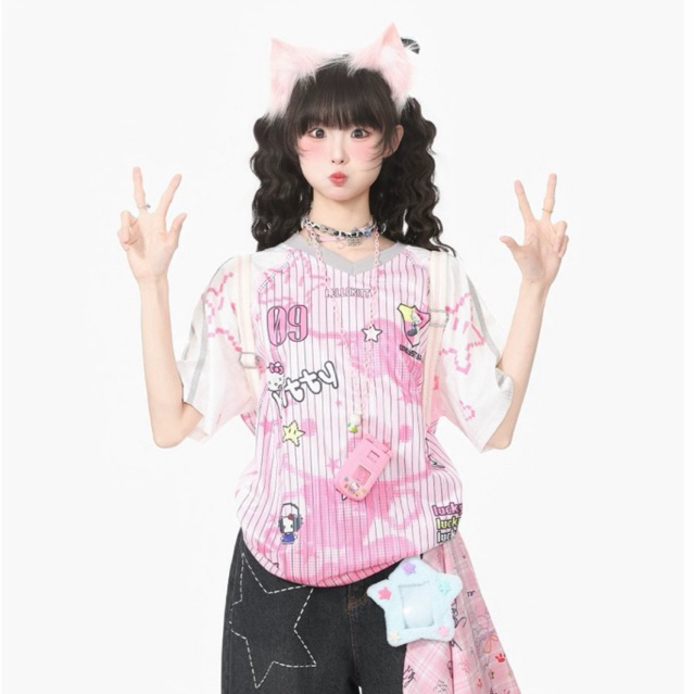 [ Pre-order ] เสื้อ HELLO KITTY Jersey