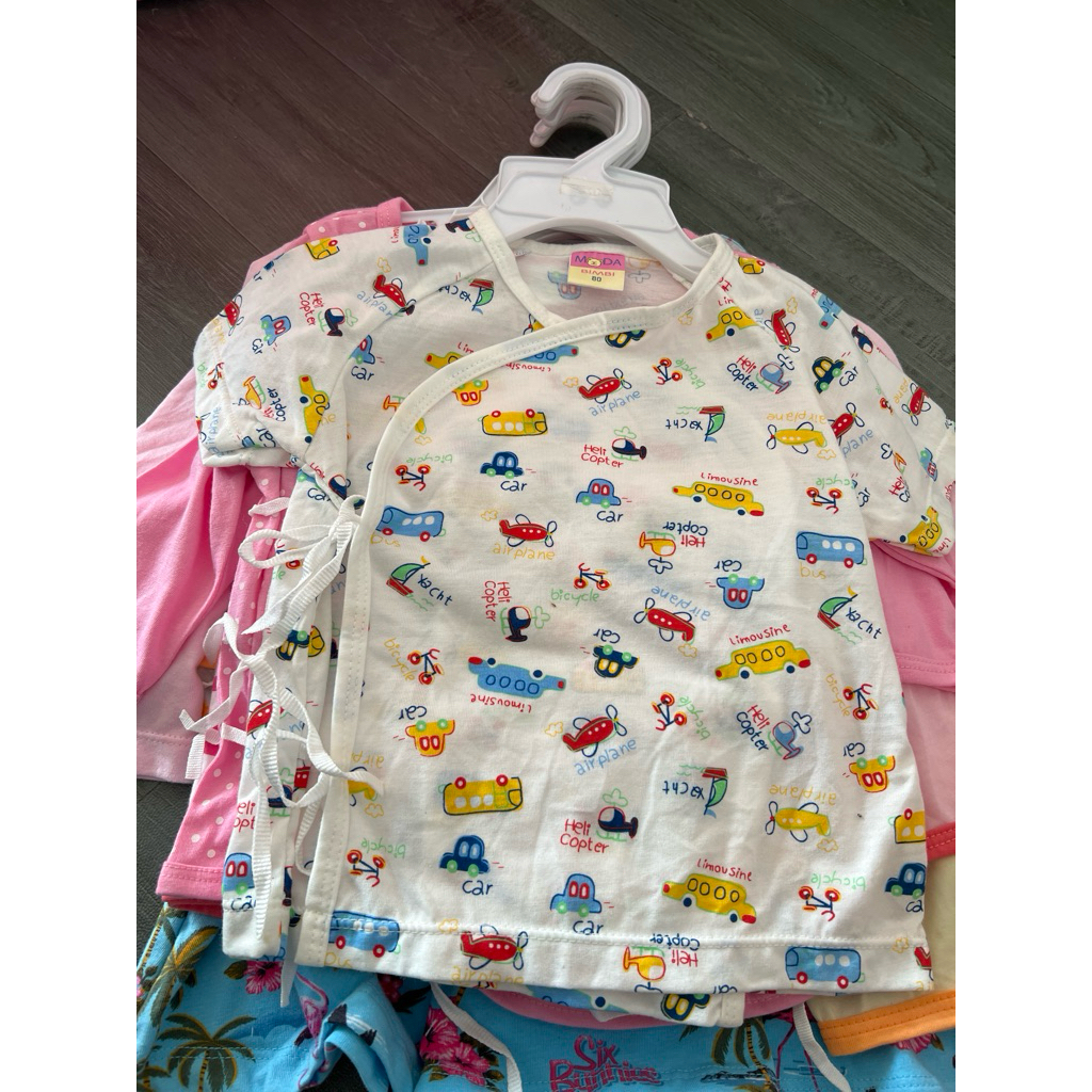 เสื้อผ้าเด็กไซส์ 06-09M สวยเท่ งานแบรนด์หลุด QC ราคาถูก โล๊ะ!