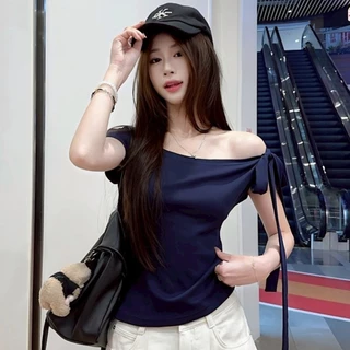 Amarin🌸พร้อมส่ง🌸【เสื้อผ้าผู้หญิงใหม่2026】เสื้อปาดไหล่ ลายลูกไม้ สีพาสเทล ยืดพอดีตัว เกิร์ลลี่น่ารักสบายตัวFY2918