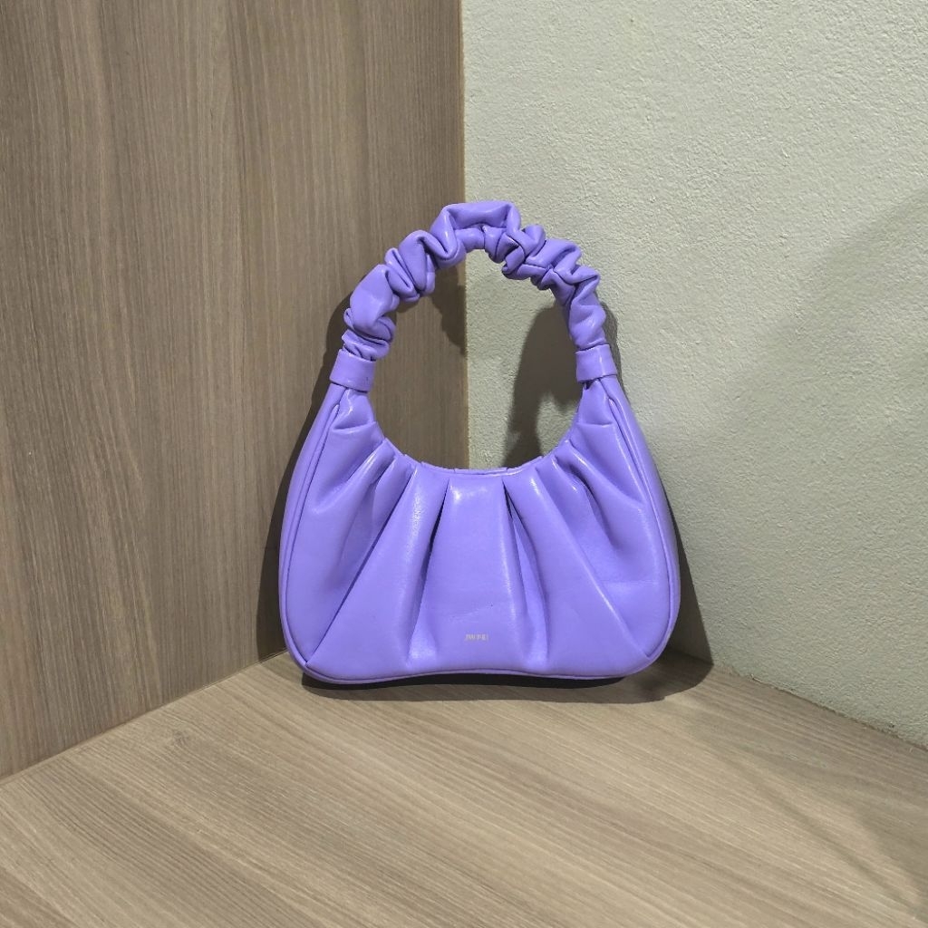 กระเป๋า JW PEI Hobo Handbag มือ 2