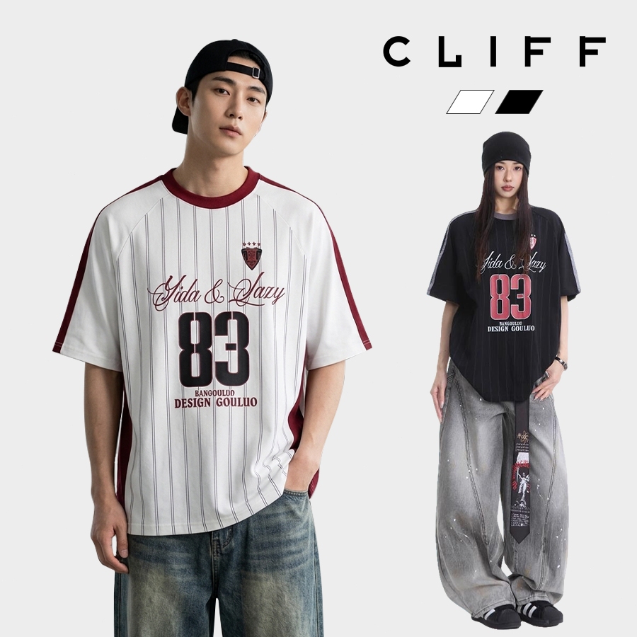 CLIFF สไตล์อเมริกันวินเทจ เสื้อยืดลายทาง เสื้อกีฬา พิมพ์ลายตัวอักษร แบบหลวมลำลอง รุ่นคู่รัก