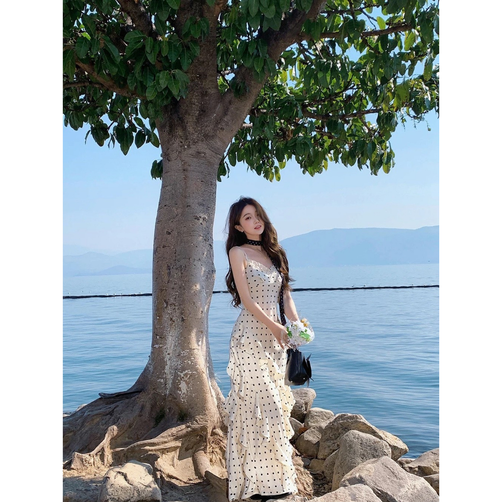 Mogwany พร้อมส่ง M / พรี  S,L / Blythe Dot Dress เดรสยาวลายจุด กระโปรงเลเยอร์ ใส่เที่ยว ทะเล คาเฟ่ น่ารักมาก
