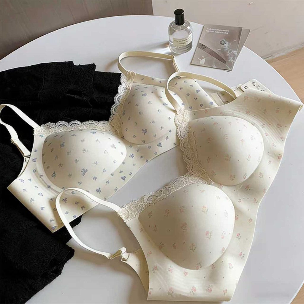 [ส่งจากไทย] 𝙎𝙩𝙪𝙙𝙞𝙤𝘽𝙧𝙖 #bra-318 บราเจลลี่ เสื้อชั้นในไร้ขอบ บราไร้ขอบ ลายดอกไม้ ฟองน้ำถอดไม่ได้