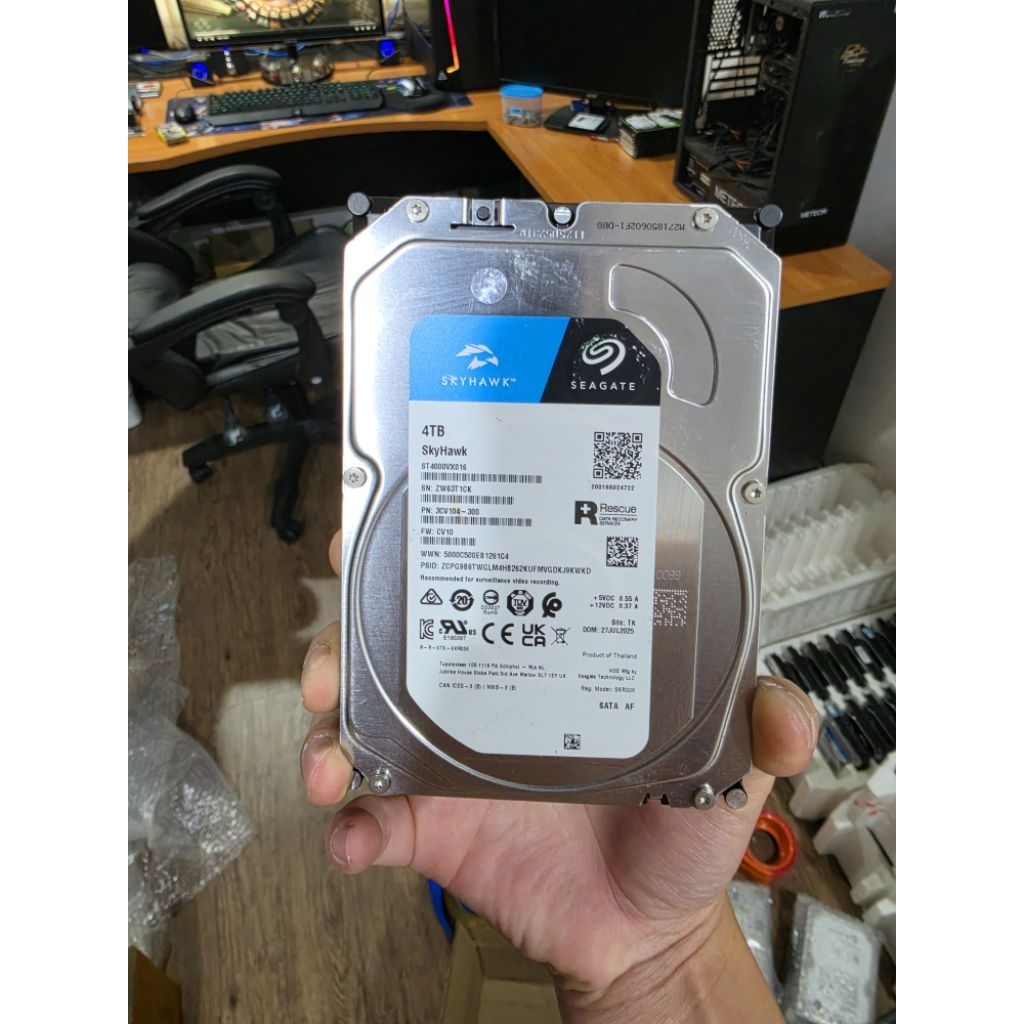Hdd 1tb / 2tb / 4tb Seagate Skyhawk ของใหม่ มีประกัน