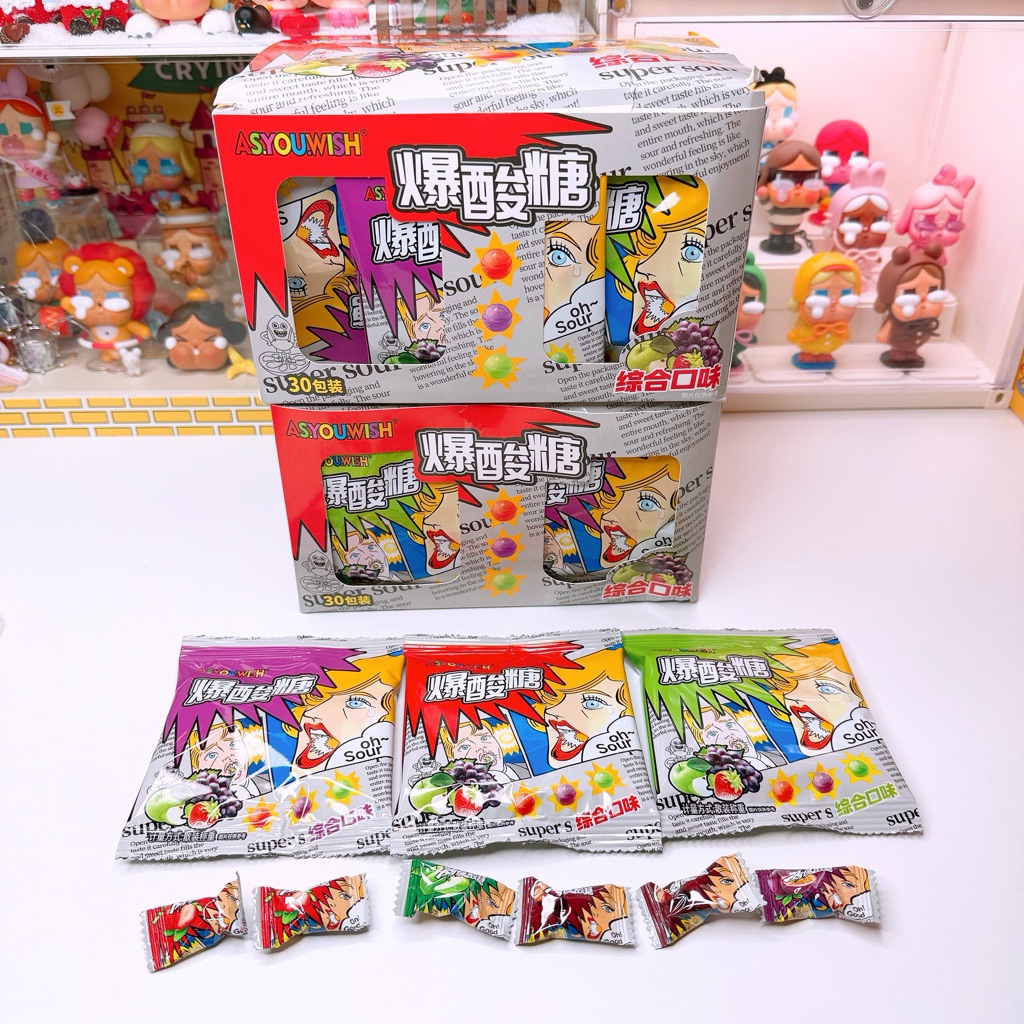 ลูกอม ทรี-อิน-วัน กัมมี่ เปรี้ยวจี๊ด 1 กล่อง 30 เม็ด (เเผงละ 6 เม็ด)