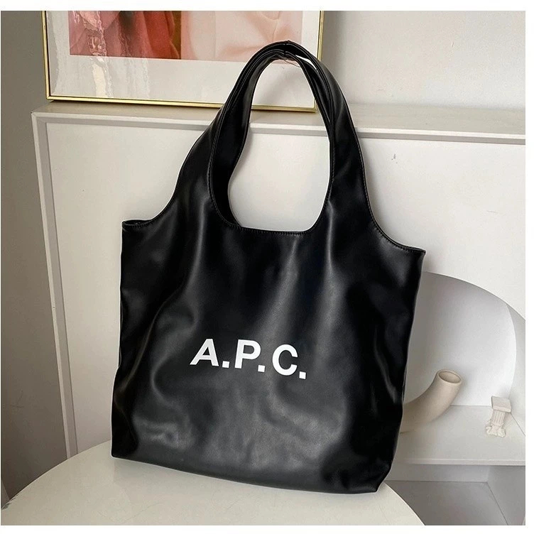 【Apc】 กระเป๋าโท้ทผู้หญิงลําลองมีสไตล์กระเป๋าสะพายไหล่ได้ทุกที่