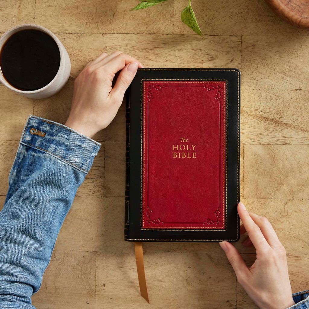 Holy Bible 1611 KJV with Apocrypha, Black Leathersoft: Imitation Leather