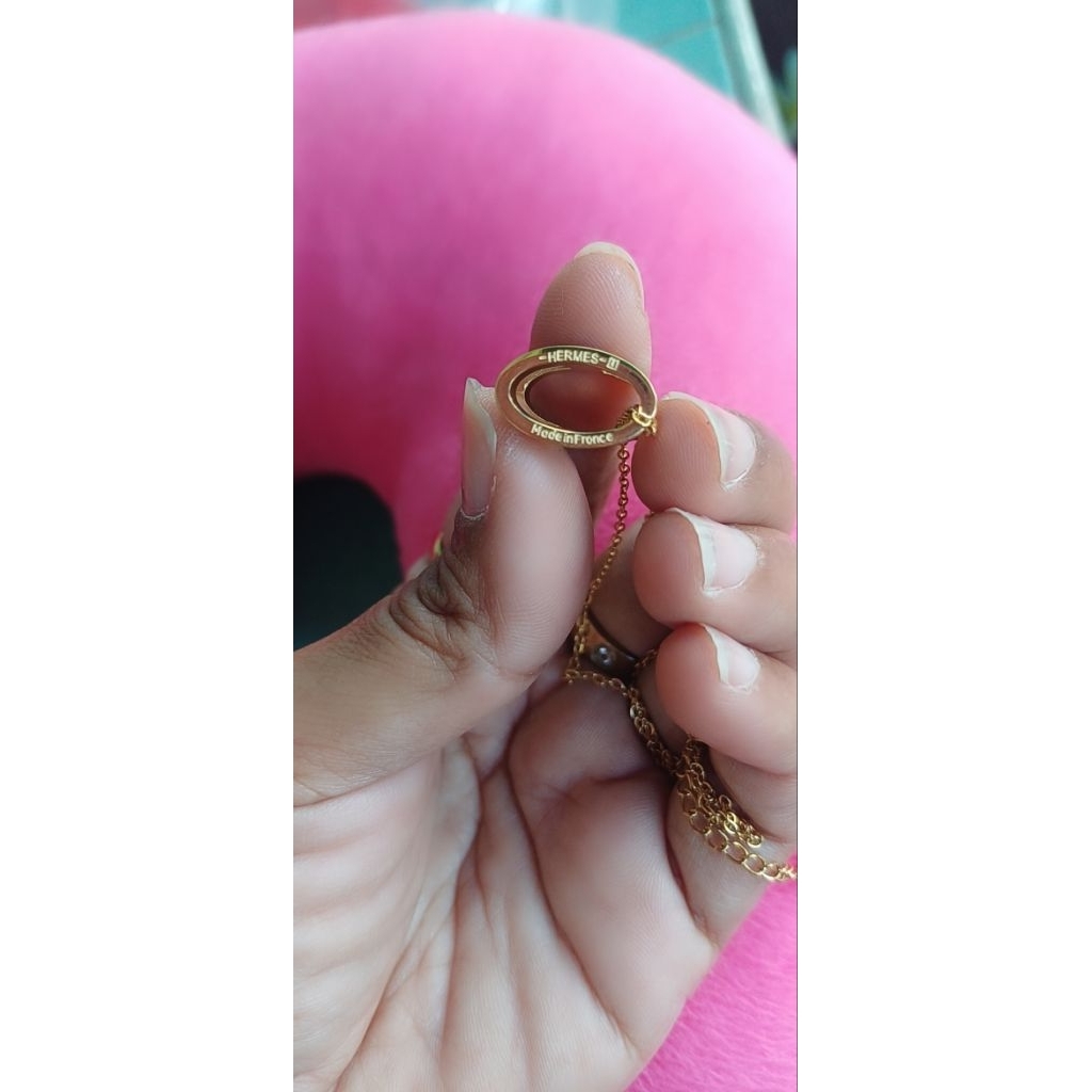 สร้อยคอสีทองตอก18kGBจี้ตอกคัดมือสองตู้ยุโรปลุ้นแท้ไม่มีตำหนิ