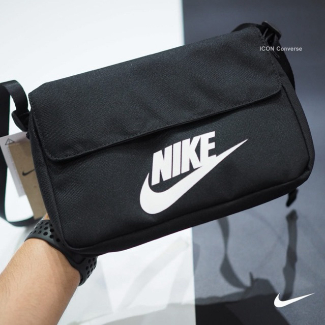 กระเป๋าสะพายข้าง Nike Futura Mini Bag I สินค้าลิขสิทธิ์แท้พร้อมถุง Shop I ICON Converse