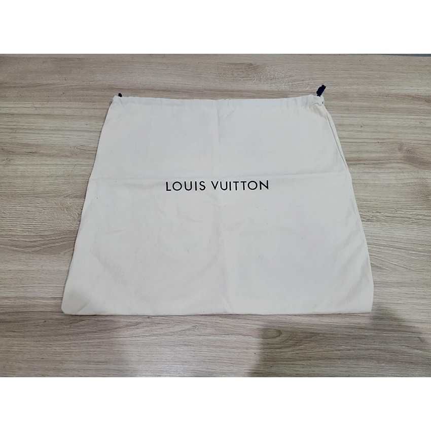 ถุงผ้า Louis Vuitton แท้