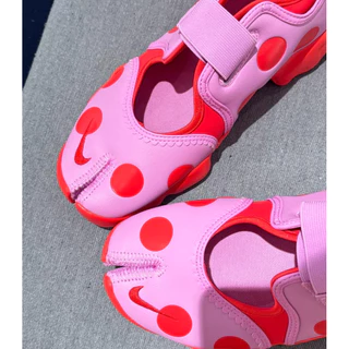 มาใหม่รุ่นขายดี NIKE AIR RIFT POLKA DOT พรีออเดอร์ 14-17 วัน รับประกันของแท้ 100% ออกใบกำกับภาษีได้