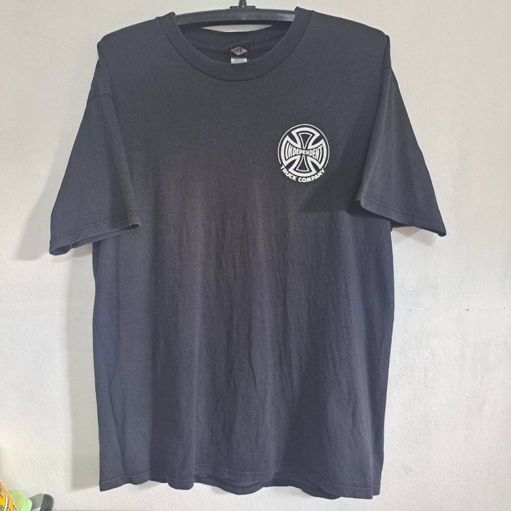 เสื้อมือสองวินเทจ Independent Truck Vintage t shirt Independent Skateboard size L 21"/29"