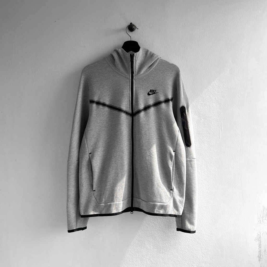 เสื้อฮู้ดดี้ NIKE SPORTSWEAR TECH FLEECE GRAY FULL SET แท้มือสอง100%