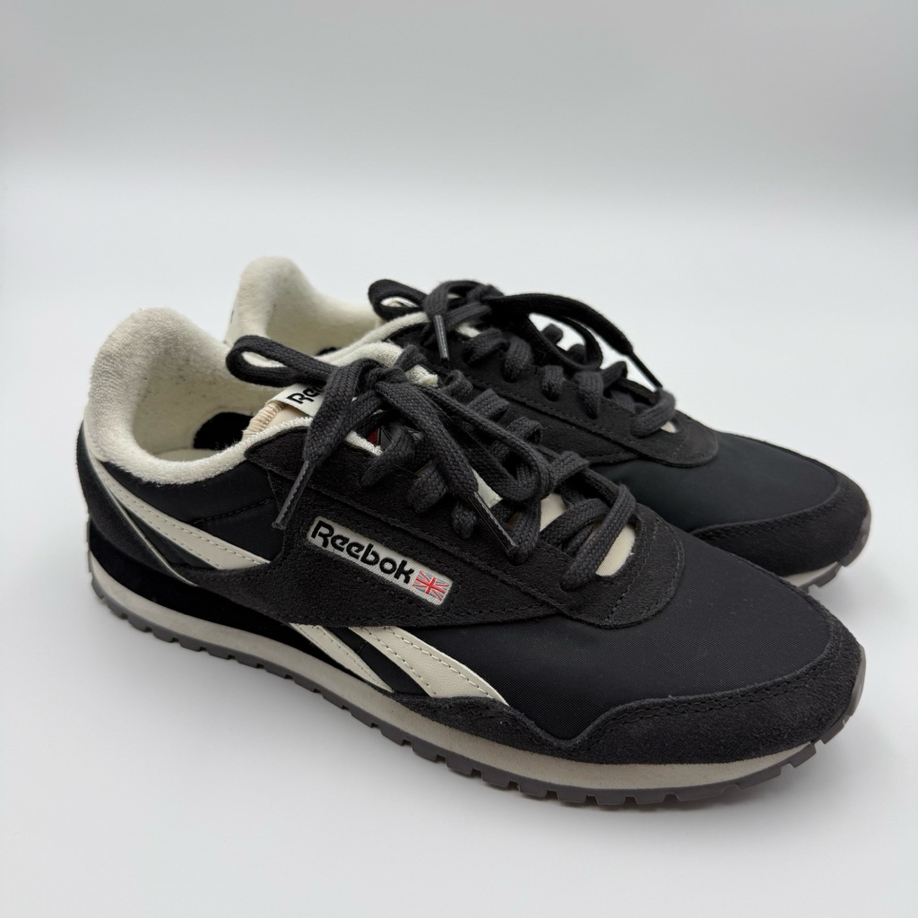 REEBOK Classic AZ รองเท้าลำลองหญิง มือสองสภาพดี