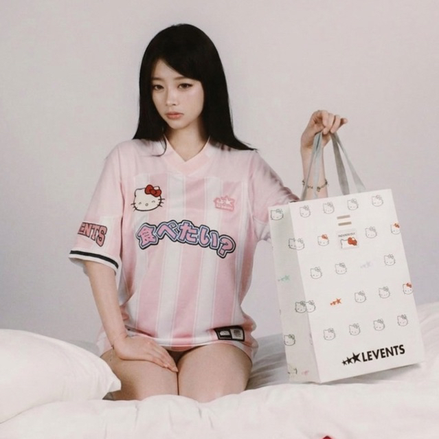 พร้อมส่ง ส่งด่วน เฉพาะลอตนี้มีถุงคิตตี้แถมค่ะ Levents® x Hello Kitty | Striped Oversized Jersey Tee/