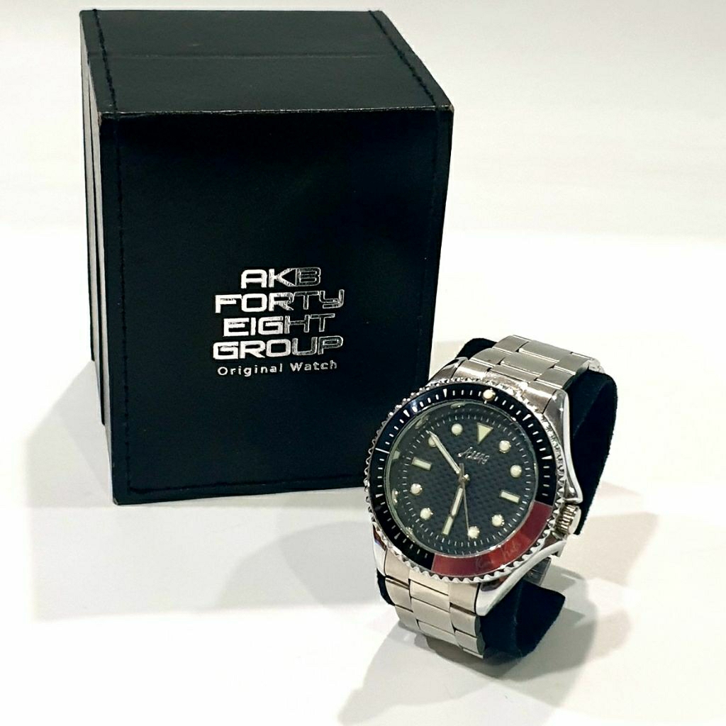 ⭐Shop Recommend!⭐ AKB48 Group Original Watch "Rena Kato" Edition