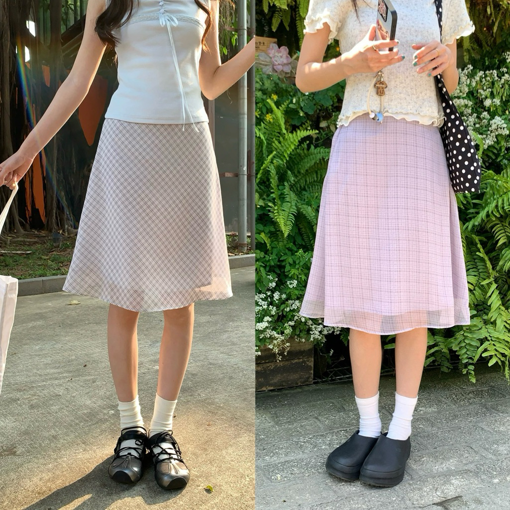 Somedays l 🐰Bibi Skirt กระโปรงลายตารางสีเทาอ่อน ผ้าพริ้วสไตล์พส.เกา ป้ายLins girl