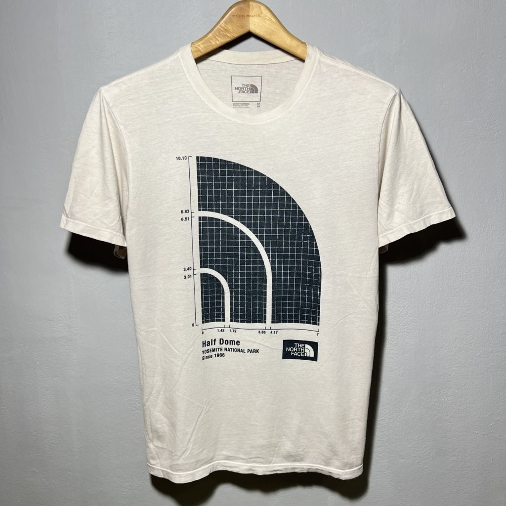 เสื้อยืดมือสองของแท้ THE NORTH FACE Half Dome Yosemite National Park( M )