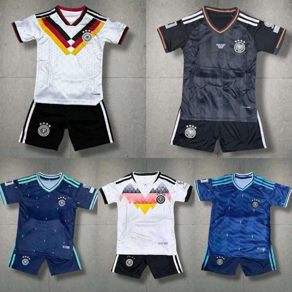 ชุดกีฬาเด็ก เยอรมัน/2026 ฤดูกาลใหม่ (มีไซส์ 14 ถึง 30) แบบแขนสั้น มีเสื้อพร้อมกางเกงครบชุด