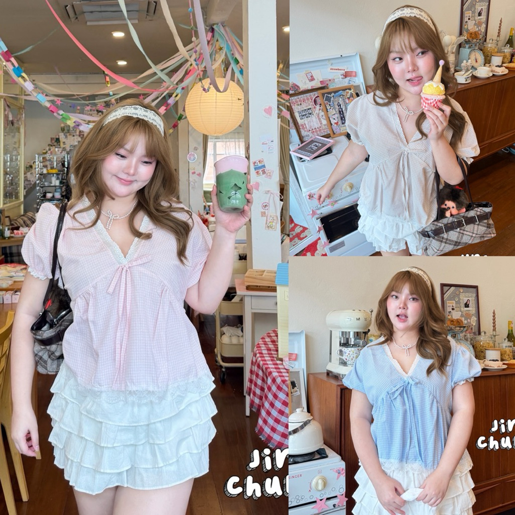 j เสื้อคอวีลายสก็อต แต่งลูกไม้ฉลุทั้งตัว สีพาสเทลละมุนมาก แขนตุ๊กตาน่ารักๆ สม็อคหลัง