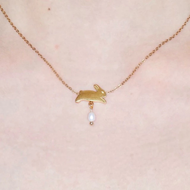 nice try studio - Bunni Loves Necklace สร้อยคอรูปกระต่าย พร้อมไข่มุกแท้ ไม่ลอก ไม่ดำ