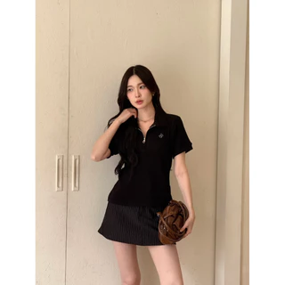 Lucia Knitted Polo Top : เสื้อโปโลไหมพรมดีเทลซิป Longsaidoo_