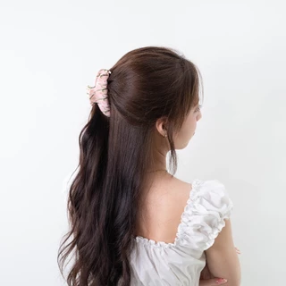 TITANIA Hair Clip กิ๊บหนีบผมอะคริลิค Pink Flower Print ลายดอกทิวลิปหวานละมุน นำเข้าจากเยอรมัน (1 กล่องบรรจุ 1 ชิ้น)