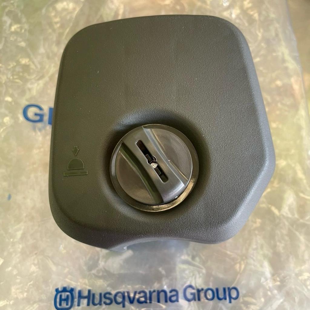 ฝาครอบ กรองอากาศ แท้ เครื่องตัดหญ้า ฮุสวาน่า Husqvarna รุ่น541RS 331R