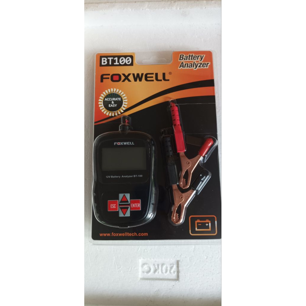 เครื่องทดสอบแบตเตอรี่รถยนต์ Foxwell BT100 สำหรับแบตเตอรี่ 12V