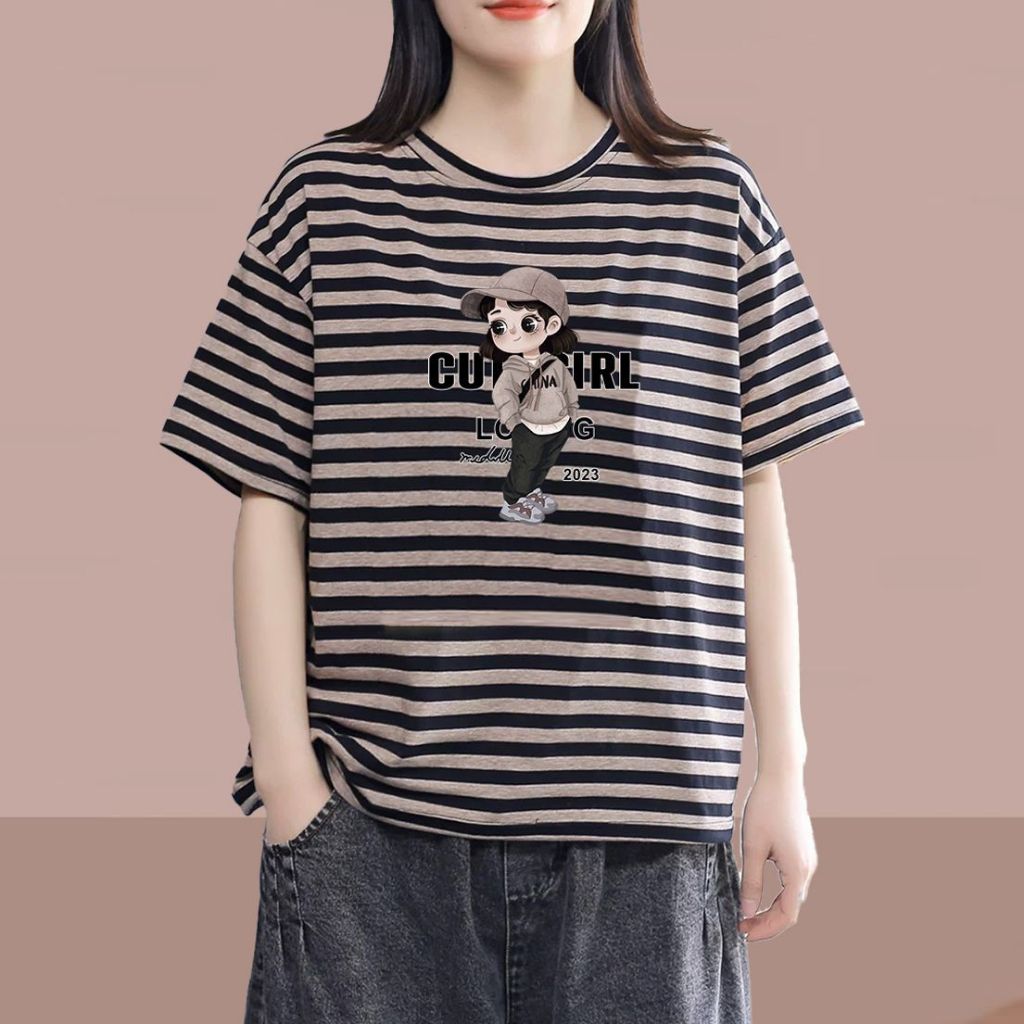 เสื้อยืดคอกลมลายขวางสำหรับผู้หญิง — ทรงหลวม พิมพ์ลาย สไตล์ลำลอง สวมใส่ง่าย และระบายอากาศได้ดี
