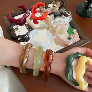 กำไลข้อมืออะคริลิค กำไลข้อมือ มีหลายสีให้เลือก ร้านไทย🇹🇭สินค้าพร้อมส่ง