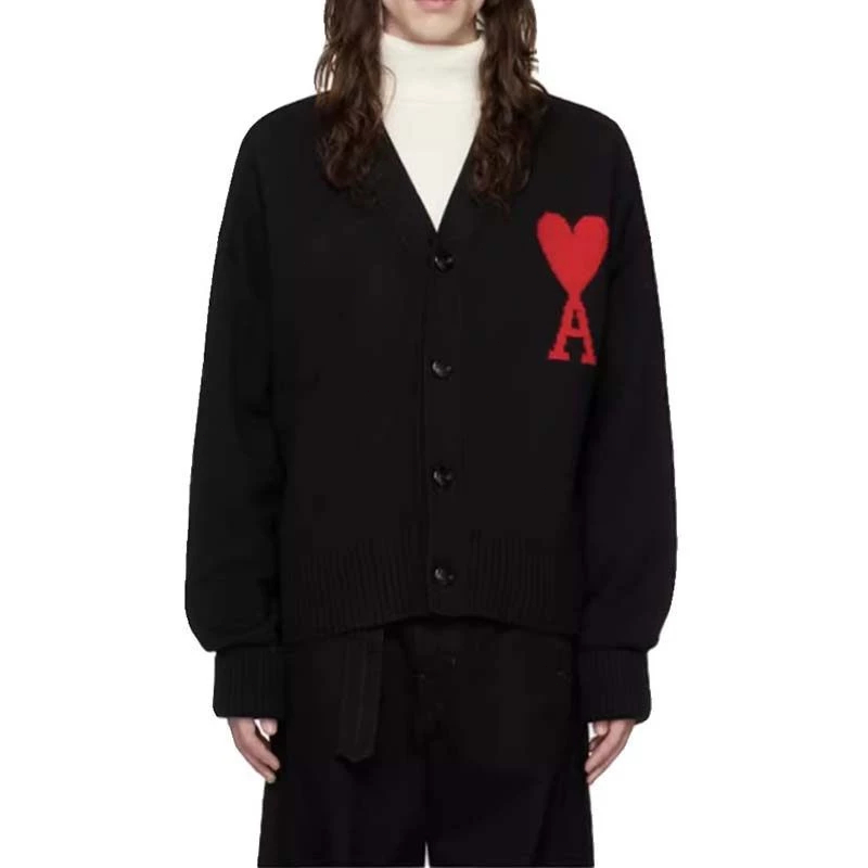 AMI Paris  เสื้อถักAmi เสื้อคาร์ดิแกนถักลายหัวใจแบบยูนิเซ็กซ์ LOVE ของแท้ 100% ราคา ถูกที่สุด ดีลบีเคเค แกลเลอรีภาพที่ 8