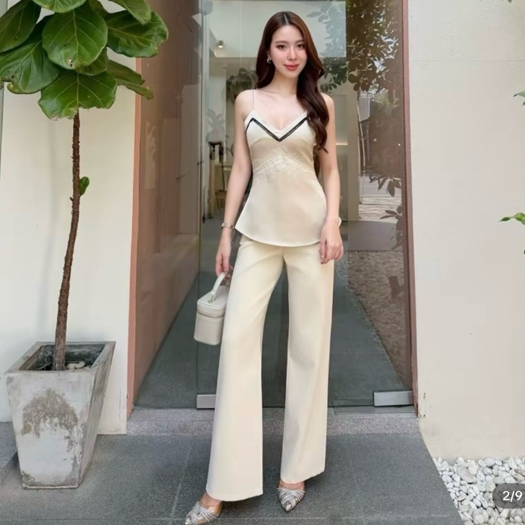 (pre-owned) Vellis Closet ชุดทำงาน ไปเดท ทั้ง set สีครีม size s