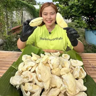 มี3แบบให้เลือก ทุเรียนฟรีซดราย ทุเรียนหมอนทอง กรอบฟูละลายในปาก ตุ๊กกี้ตัวแสบ