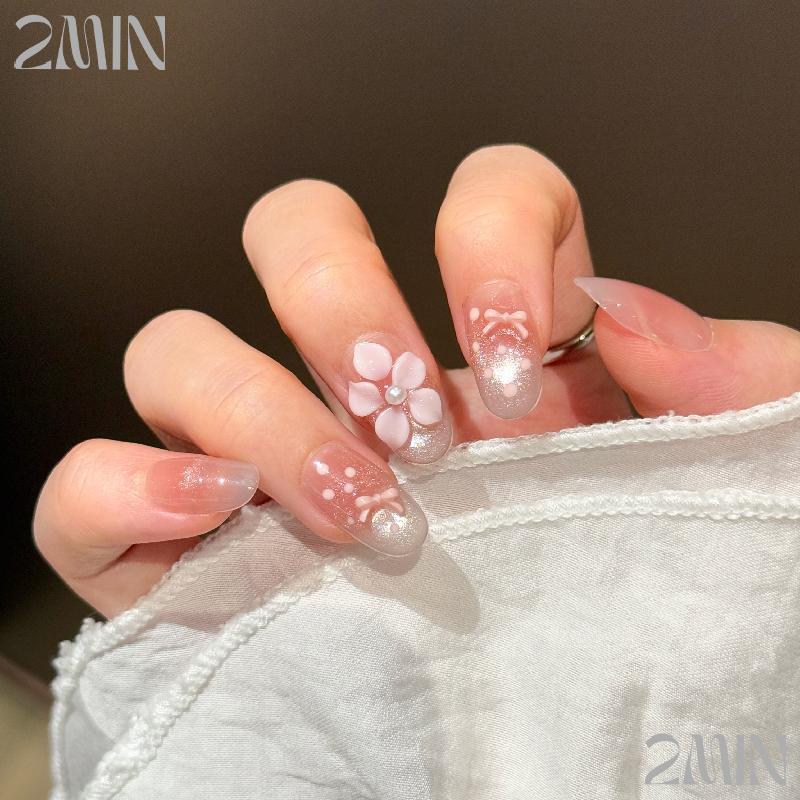 2minงานใหม่ เล็บปลอมสําเร็จรูป ทำด้วยมือ 10 ชิ้น/กล่อง  แฮนด์เมด100% ชมพูลูกเเก้ว แฟลชเงาปลาย ตกเเต่งด้วยดอกไม้ เรืองแสง