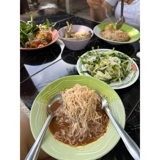 ขนมจีนอบแห้งเรณูนครโปร 10 ห่อแถม 2 เส้นเล็กเหนียว นุ่ม 50g.